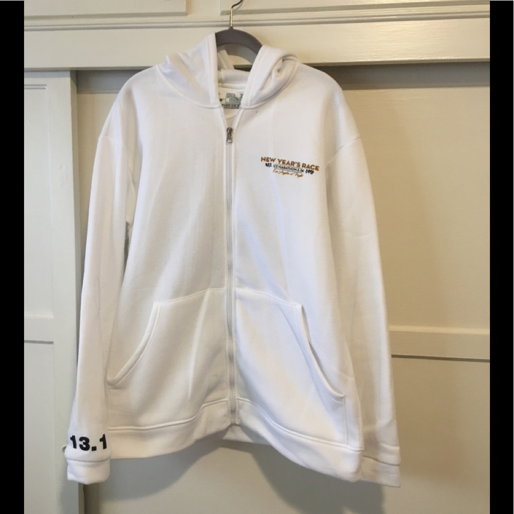 Gently worn white hoodie from LA’s New Years Race